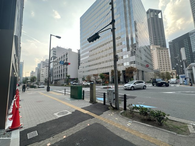 9999ビルの周辺
