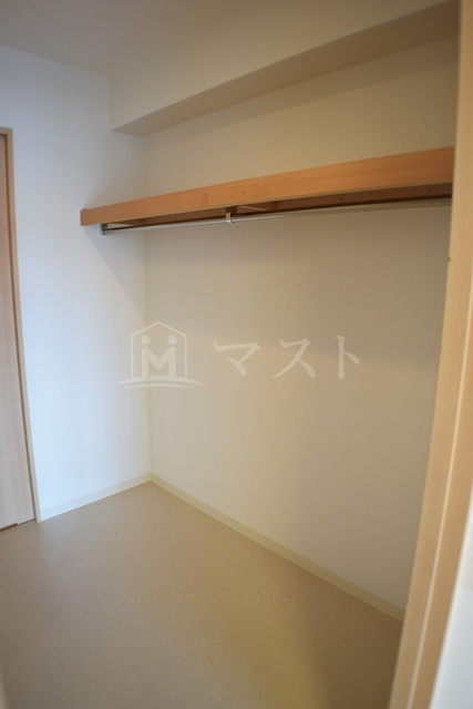 ロイヤルパークスなんばの収納