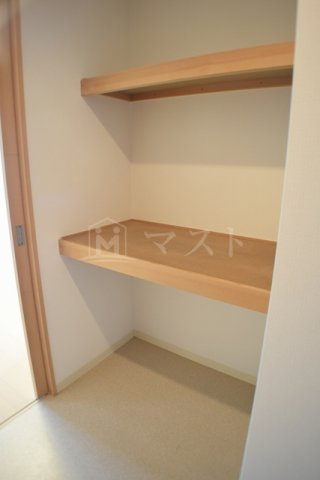 ロイヤルパークスなんばの収納