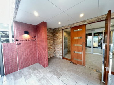 【エントランス】 | エルパシオン吹田泉町
