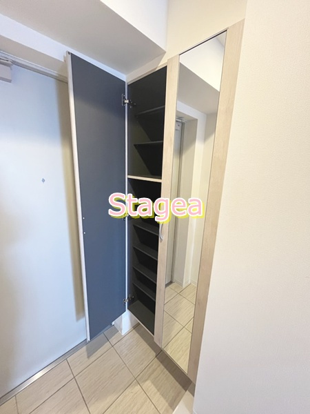 アンシャンテ大宮の玄関