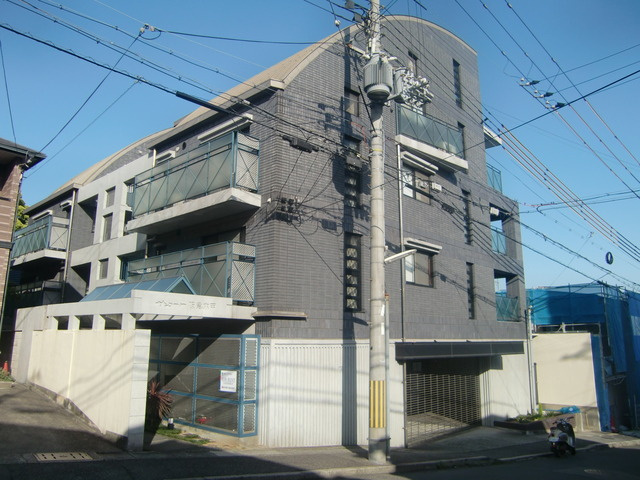 サンコート阪急六甲の外観