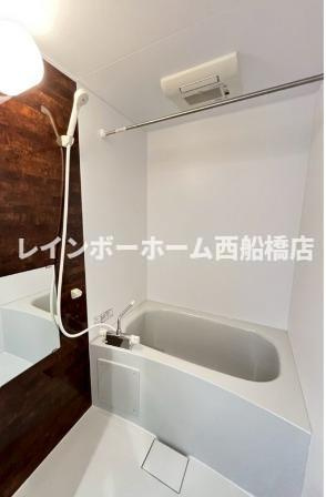 AJ船橋湊町の浴室