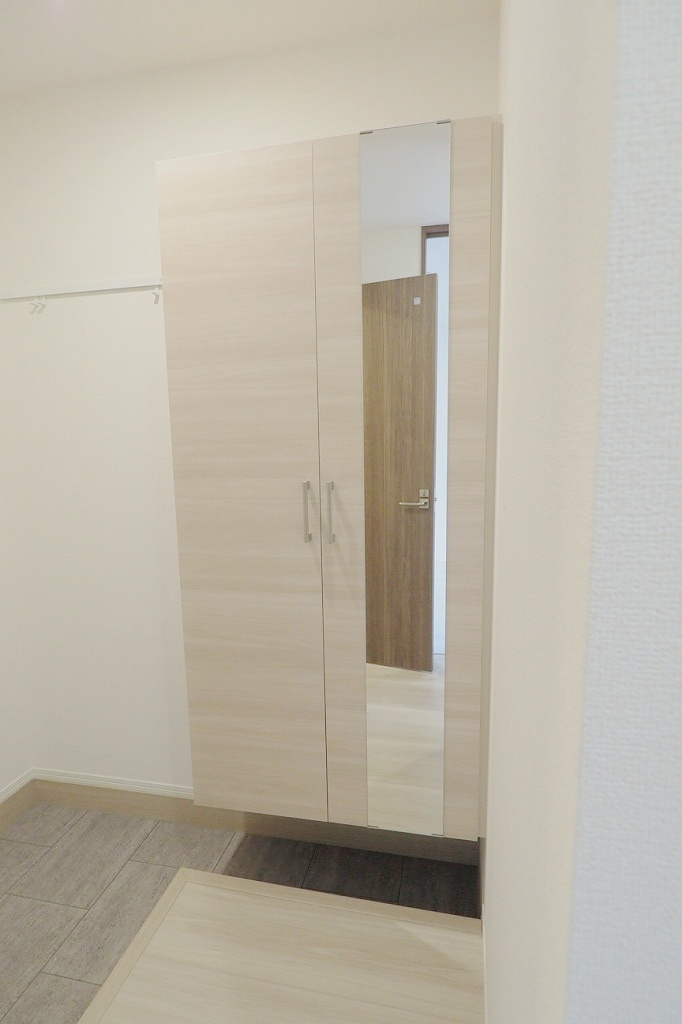 D-ROOM　小町の玄関