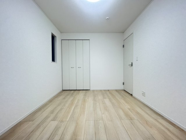 半田市栄町3丁目の洋室|洋室6帖　子ども部屋にもピッタリです♪