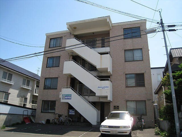 ビッグバーンズマンション清田