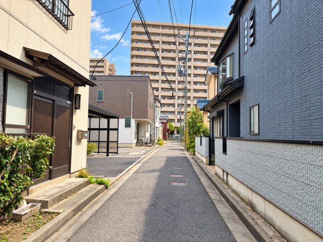 中央区万代5丁目　土地の前面道路含む現地写真