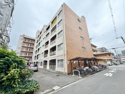 【外観】 | あびこターミナルハイツ | お部屋を広く利用するために必須なクローゼットが付いています♪もちろんお荷物を収納されても良しの勝手の良いクローゼットは嬉しいですね♪