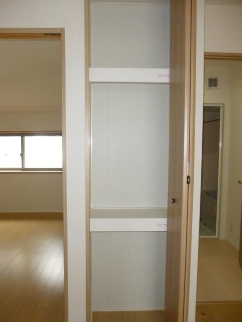 シャルールの収納
