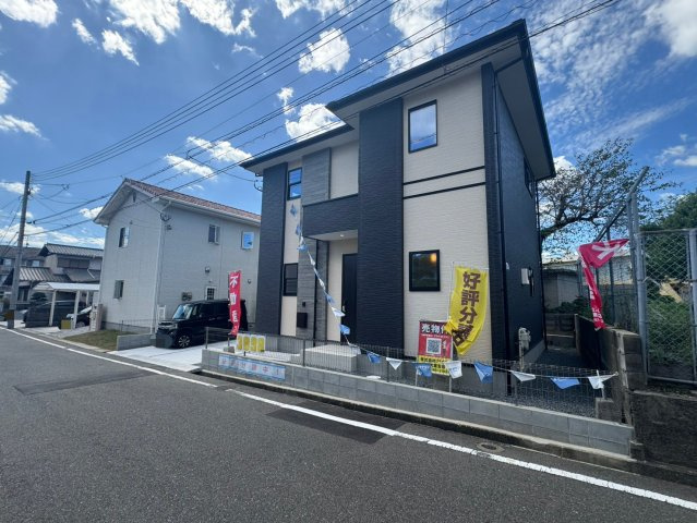 【前面道路含む現地写真】の画像