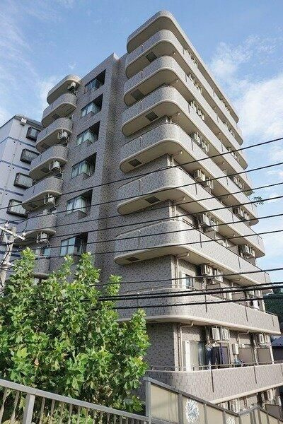 ロワレール横浜西壱番館の外観