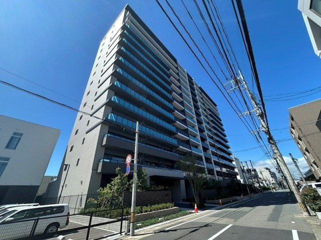 プレサンスロジェ博多Station North