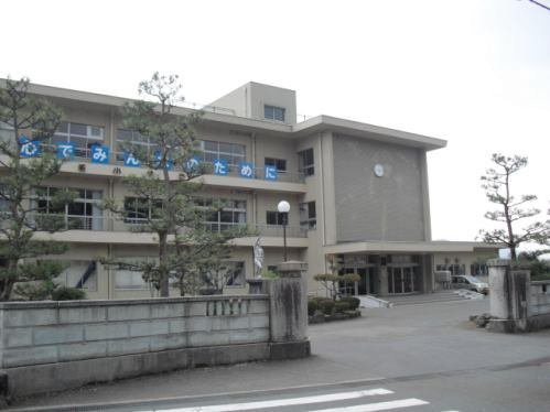 ヴィラ　サン　Ｂの周辺|神明小学校まで400m