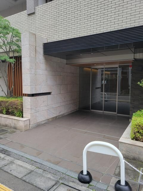 レリアモード豪徳寺のエントランス