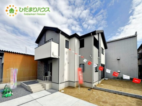 【外観】 | 水戸市本町4期　新築戸建 | 是非一度、ご家族そろってご内覧ください♪