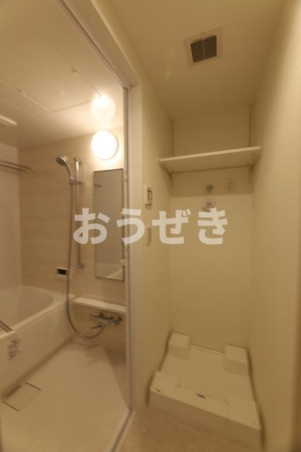 ジオエント御徒町の浴室