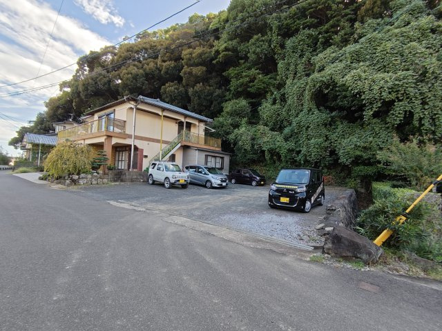 相浦町６４坪土地の前面道路含む現地写真