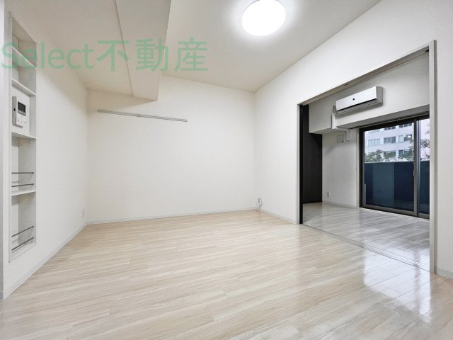 The First One 金山の居間・リビング