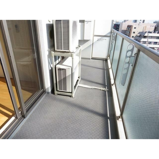 【バルコニー】