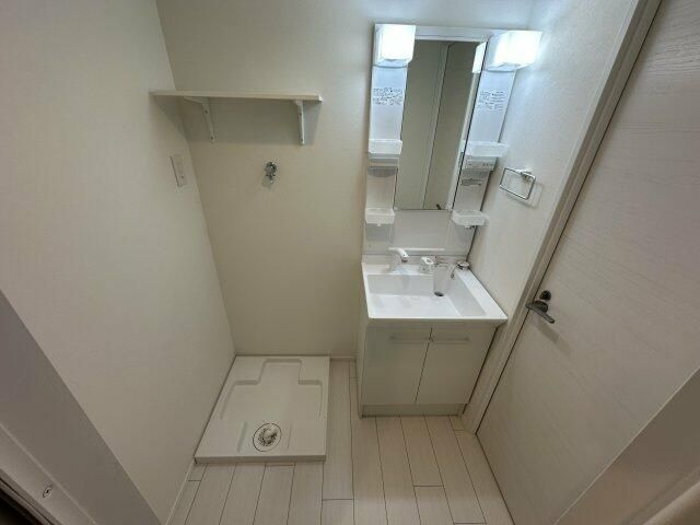 早稲田鶴巻町ＩＭＡハウスの洗面所