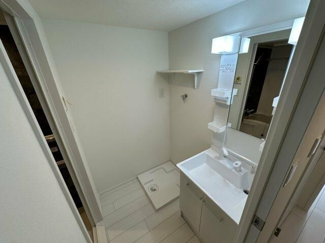早稲田鶴巻町ＩＭＡハウスの洗面所