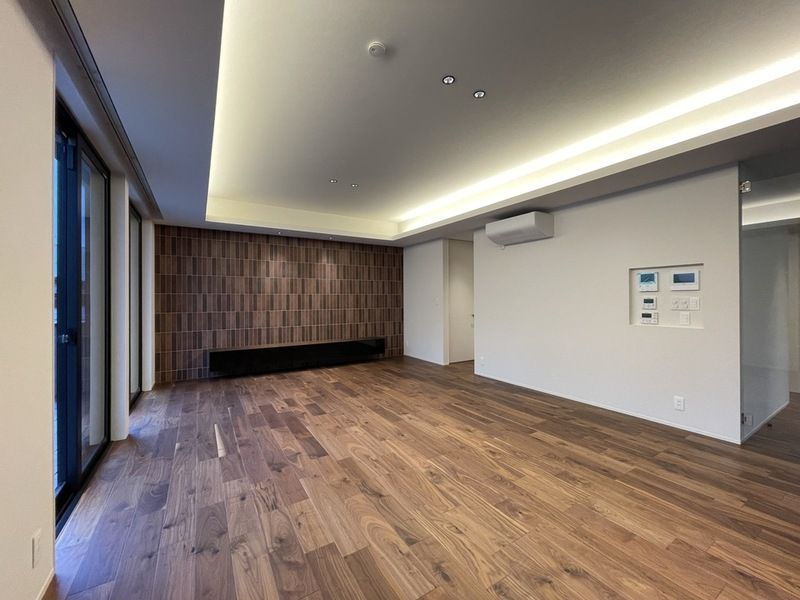 高輪１丁目戸建の居間・リビング