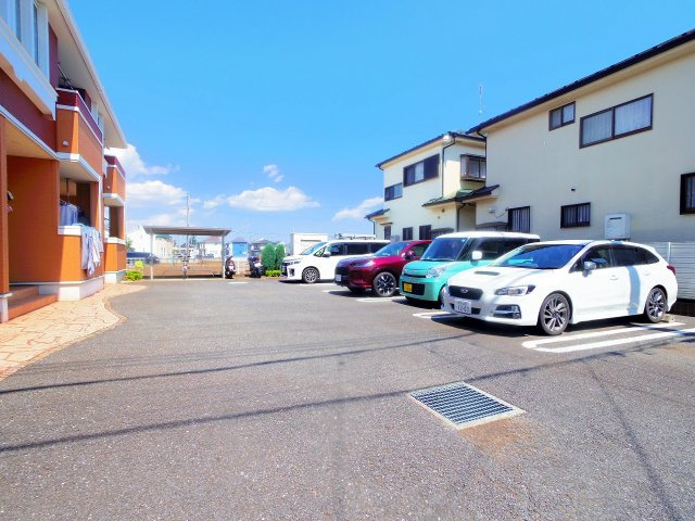 ソレイユⅠ番館の駐車場