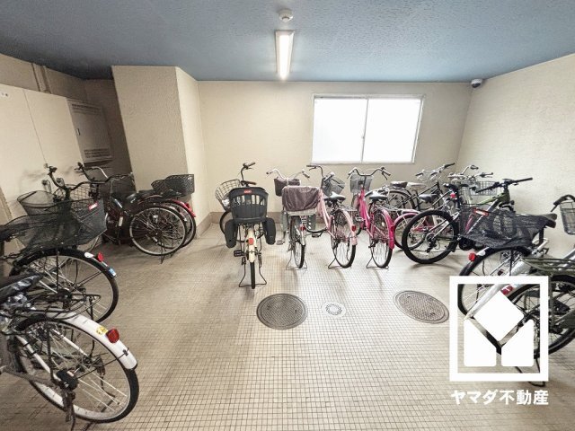 サントピア尼崎2の駐車場