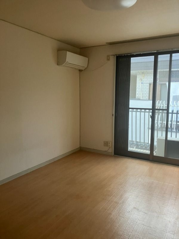 ローズアパートQ22の居間・リビング