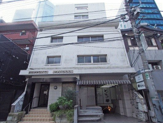 六本木グランドールの外観