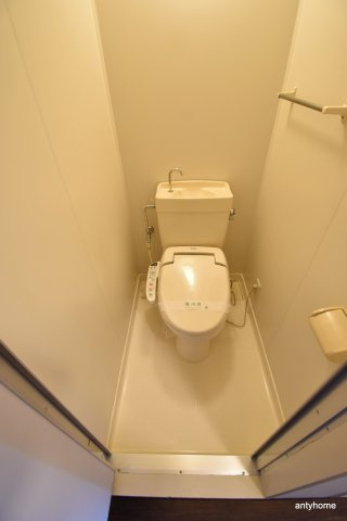 セレクト江坂　仲介手数料無料のトイレ