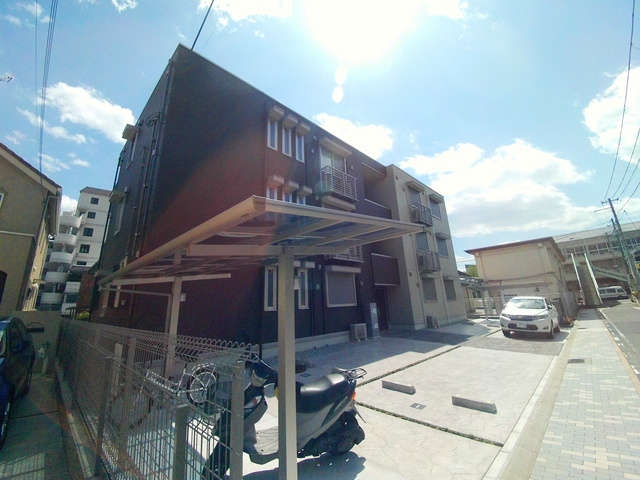 シャルマン本山の外観