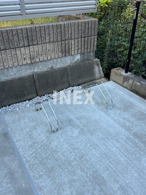 横浜市戸塚区平戸４丁目のテラスの駐車場