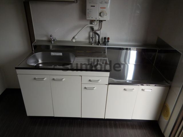アーバン別所のキッチン