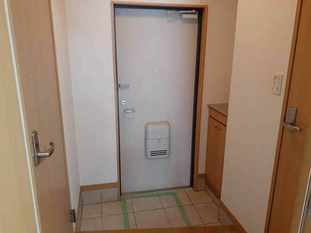 アルモニ－の玄関