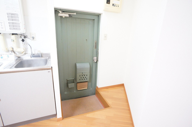【玄関】 | コーポラス辰巳