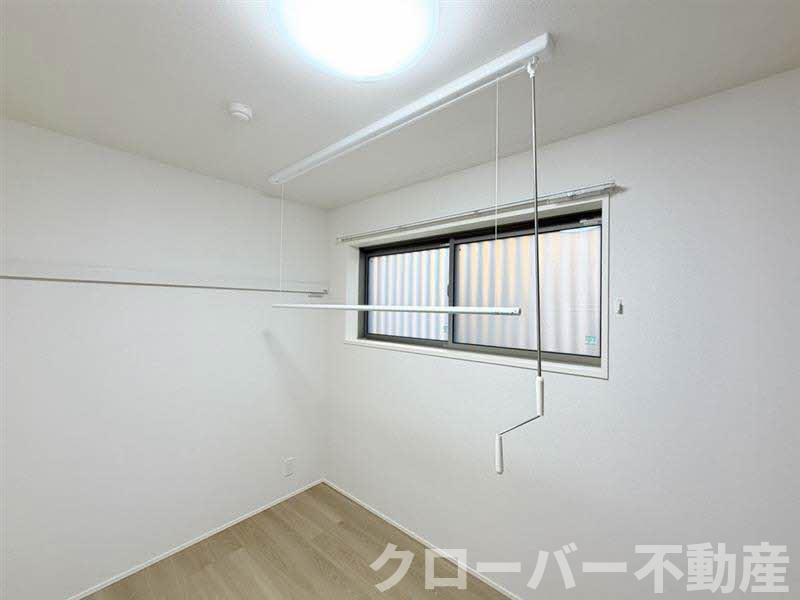 ロイヤルシャーメゾン栗林のその他