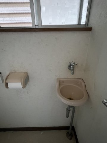 津山市沼　中古住宅　4DKのトイレ|トイレ手洗い