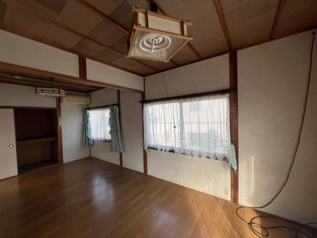津山市沼　中古住宅　4DKの洋室|２階洋室