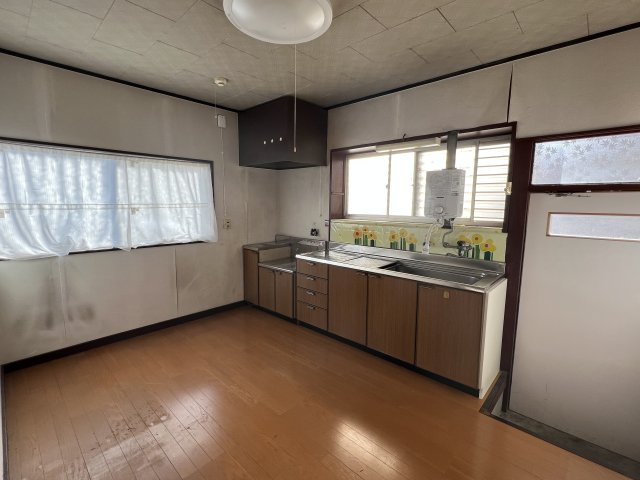 津山市沼　中古住宅　4DKのキッチン