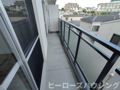 【バルコニー】 | アスモ岡町 | ※同タイプの写真となり、実際のお部屋とは異なる場合があります