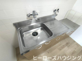 【キッチン】 | アスモ岡町 | ※同タイプの写真となり、実際のお部屋とは異なる場合があります