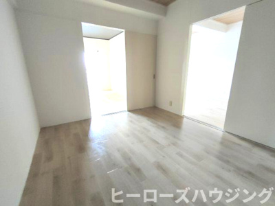 【寝室】 | アスモ岡町 | ※同タイプの写真となり、実際のお部屋とは異なる場合があります