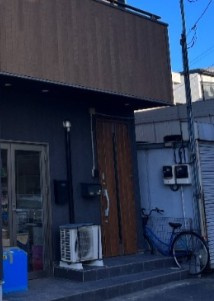 Ｒ－ＴＨＲＥＥの玄関