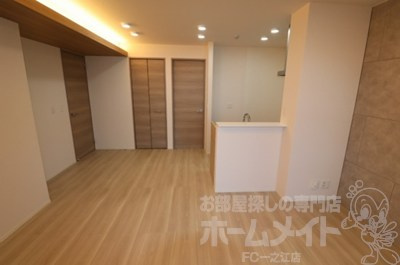 セレスティア江戸川Ⅱの居間・リビング