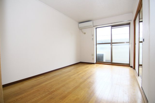 クレスト日吉の洋室|※同タイプ別部屋の参考写真になります