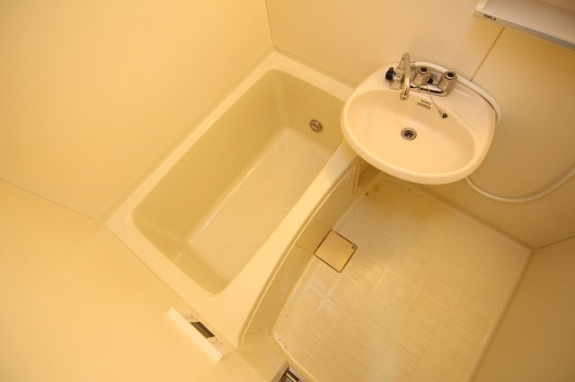クレスト日吉の浴室|※同タイプ別部屋の参考写真になります