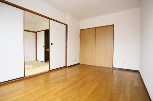 クレスト日吉の洋室|※同タイプ別部屋の参考写真になります