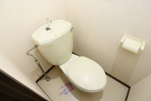 クレスト日吉のトイレ|※同タイプ別部屋の参考写真になります