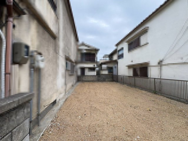 式内町　新築一戸建の外観|温水洗浄便座ですので、寒い日も温かい便座で安心して使用していただけますよ！トイレ１階と２階の２ヶ所あります♪忙しい朝や家族の多いご家庭も安心ですね！